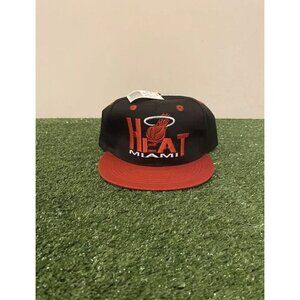 Vintage Miami Heat hat cap snap back black red G Cap basketball deadstock